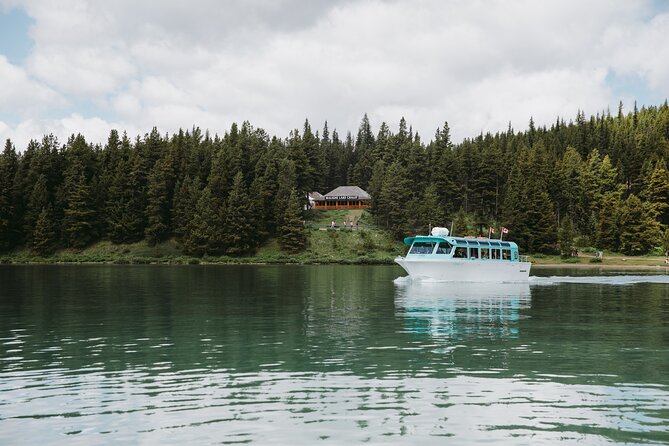 Jasper Maligne Lake Cruise